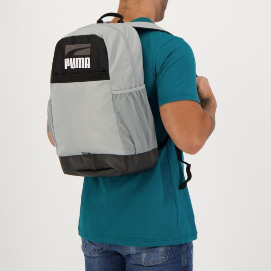 Mochila Puma Plus II Cinza - Cinza Menor preço em Mochila Puma Plus II Cinza - Cinza