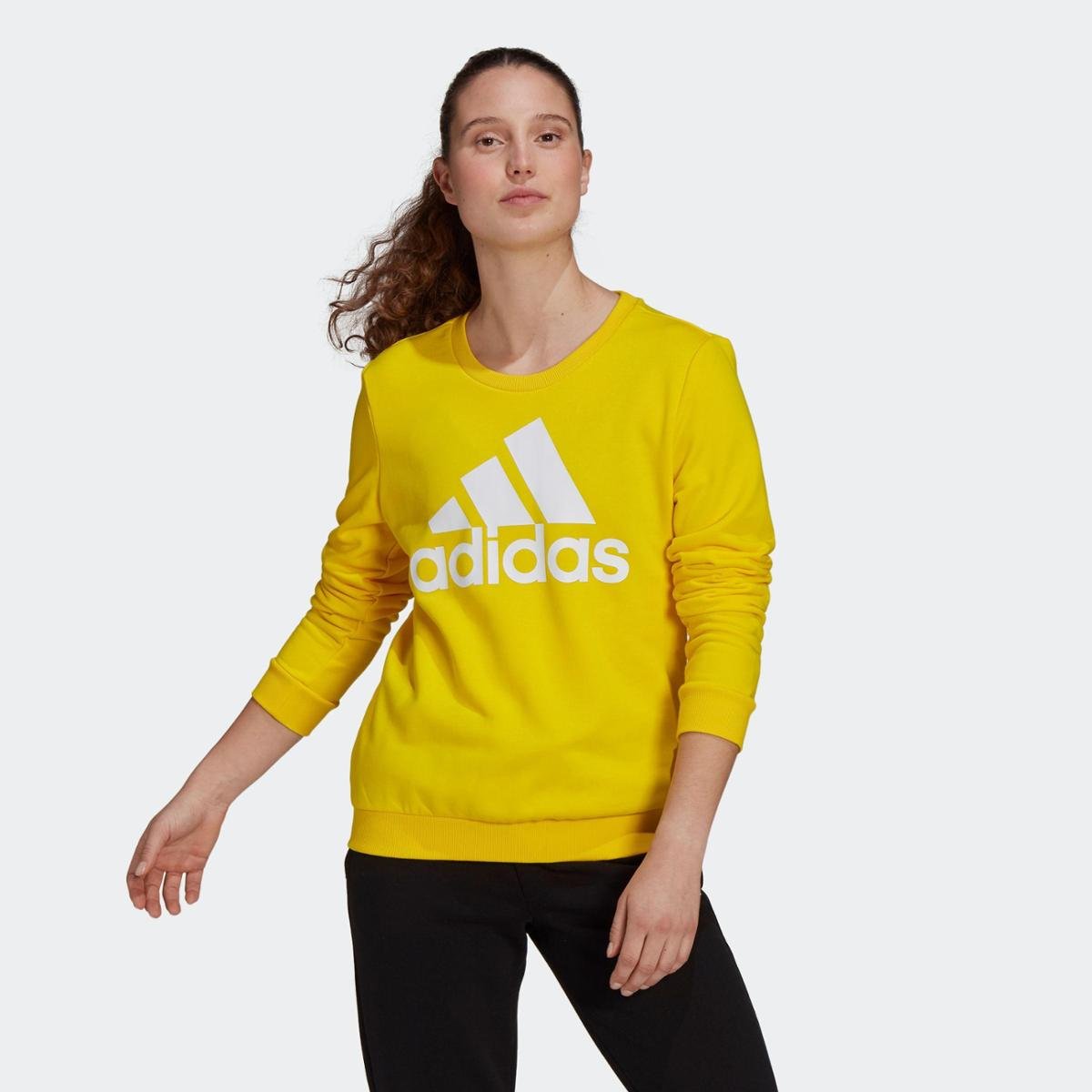 Moletom Adidas Essentials Relaxed Logo Feminino Amarelo Netshoes