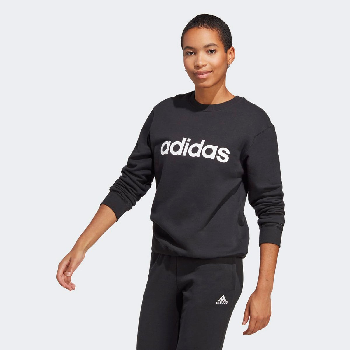 Moletom Adidas Logo Linear Sem Capuz Feminino Preto+Branco