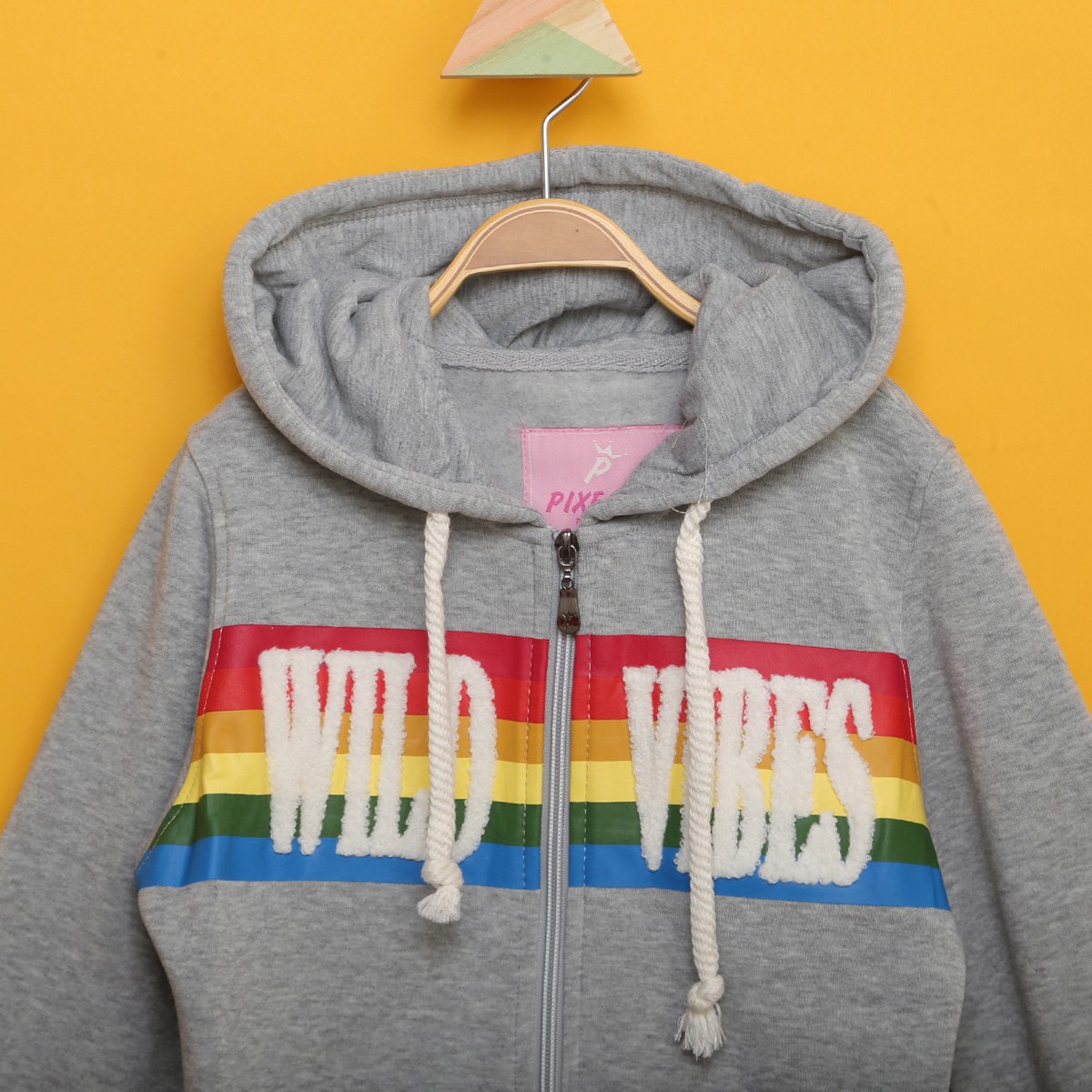 grey rainbow moletom com capuz