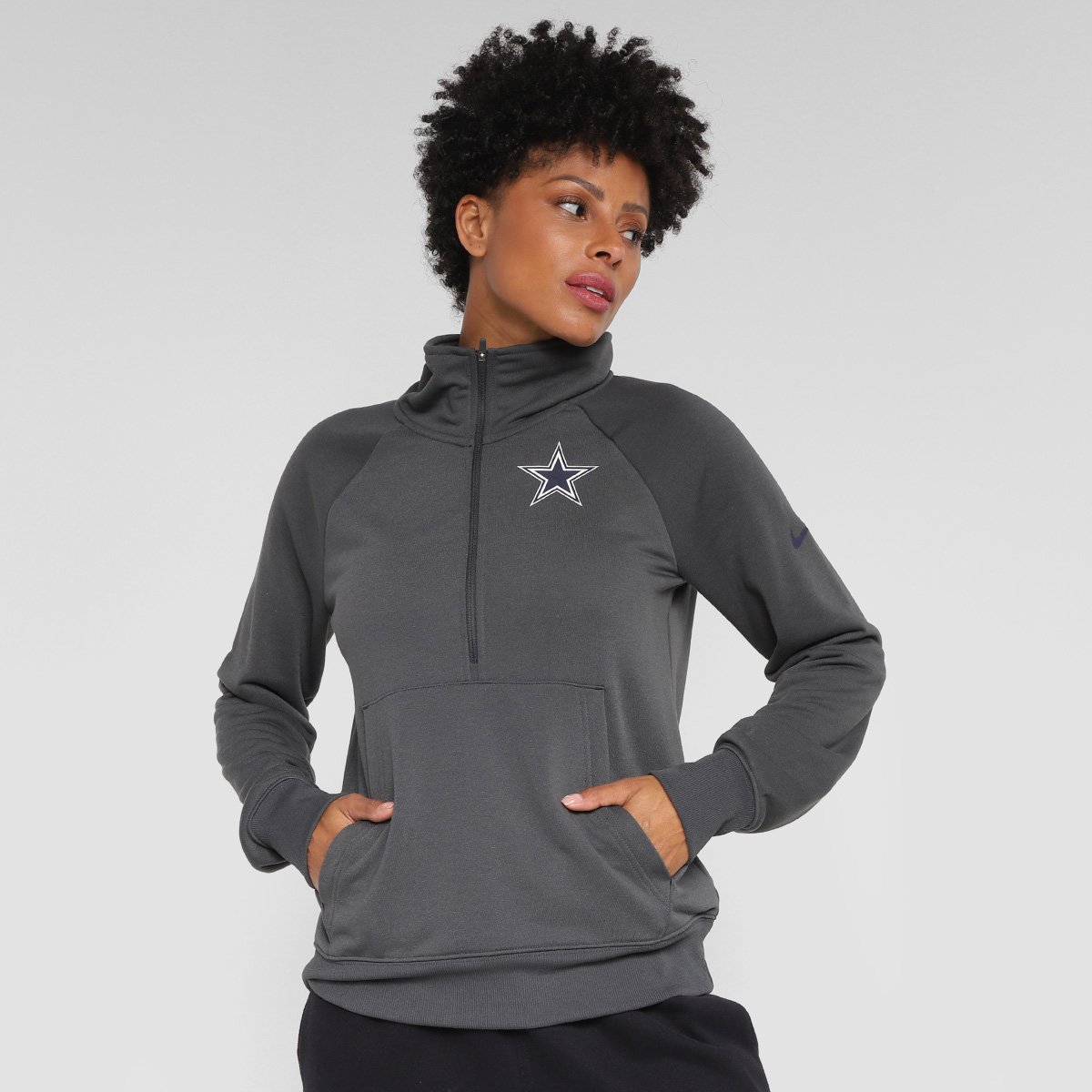 Moletom NFL Dallas Cowboys Nike Dri Fit Gola Alta Feminino Menor preço em Moletom NFL Dallas Cowboys Nike Dri Fit Gola Alta Feminino