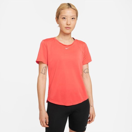 Plus Size - Camiseta Nike Dri-FIT One Feminina - Laranja é ruim? Plus Size - Camiseta Nike Dri-FIT One Feminina - Laranja é boa?