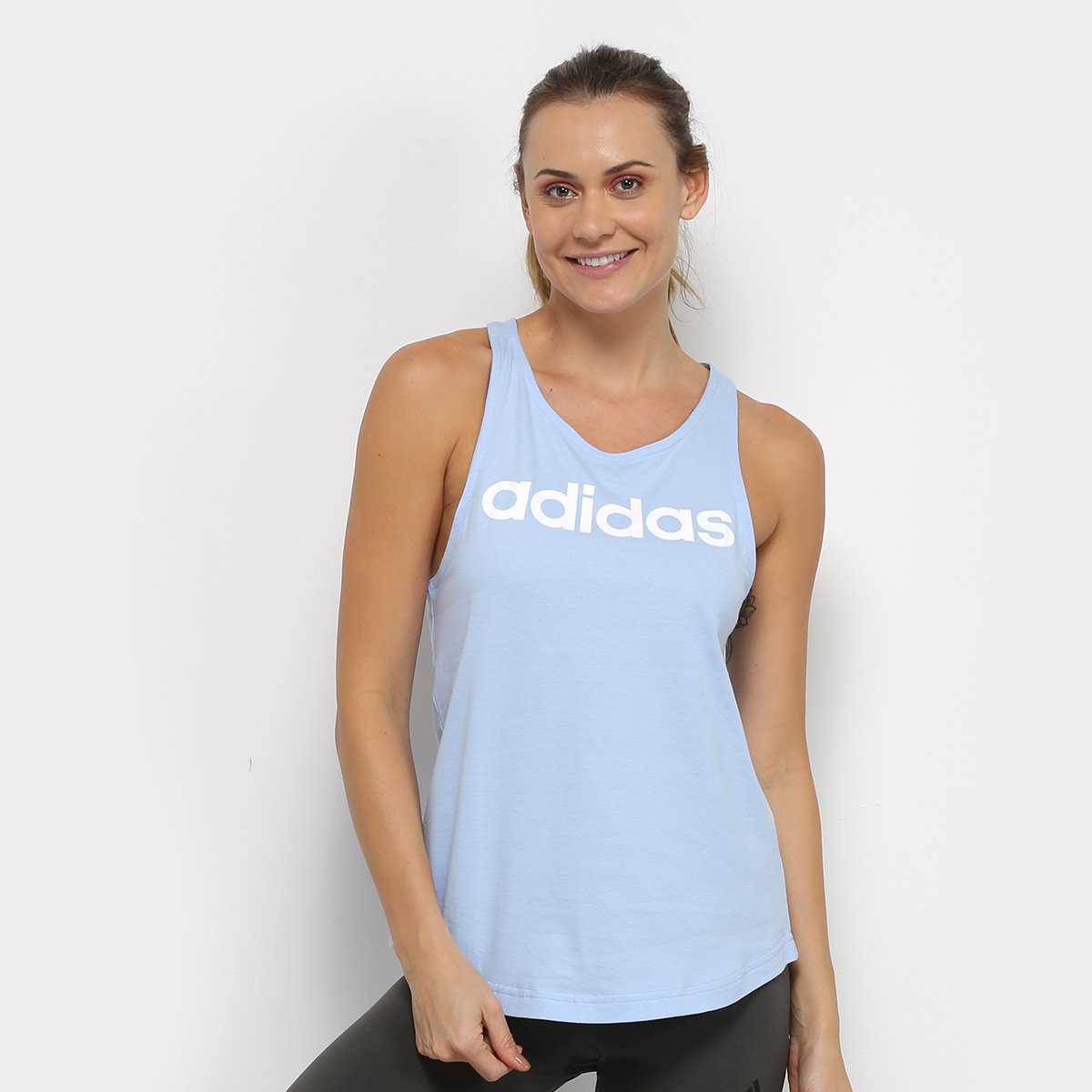camiseta cavada adidas