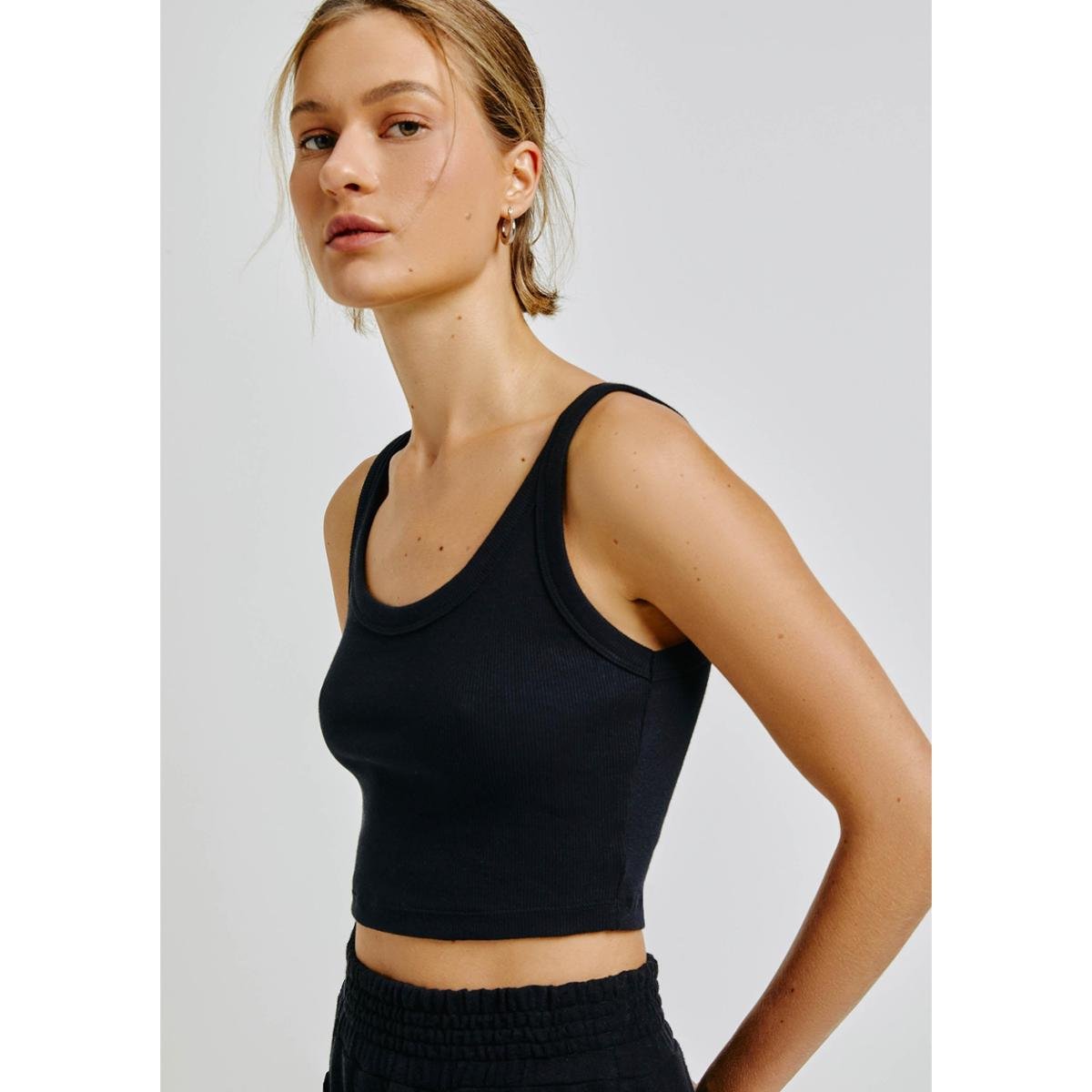 Regata Cropped Hering Em Ribana Feminina Regata Cropped Hering Em Ribana Feminina