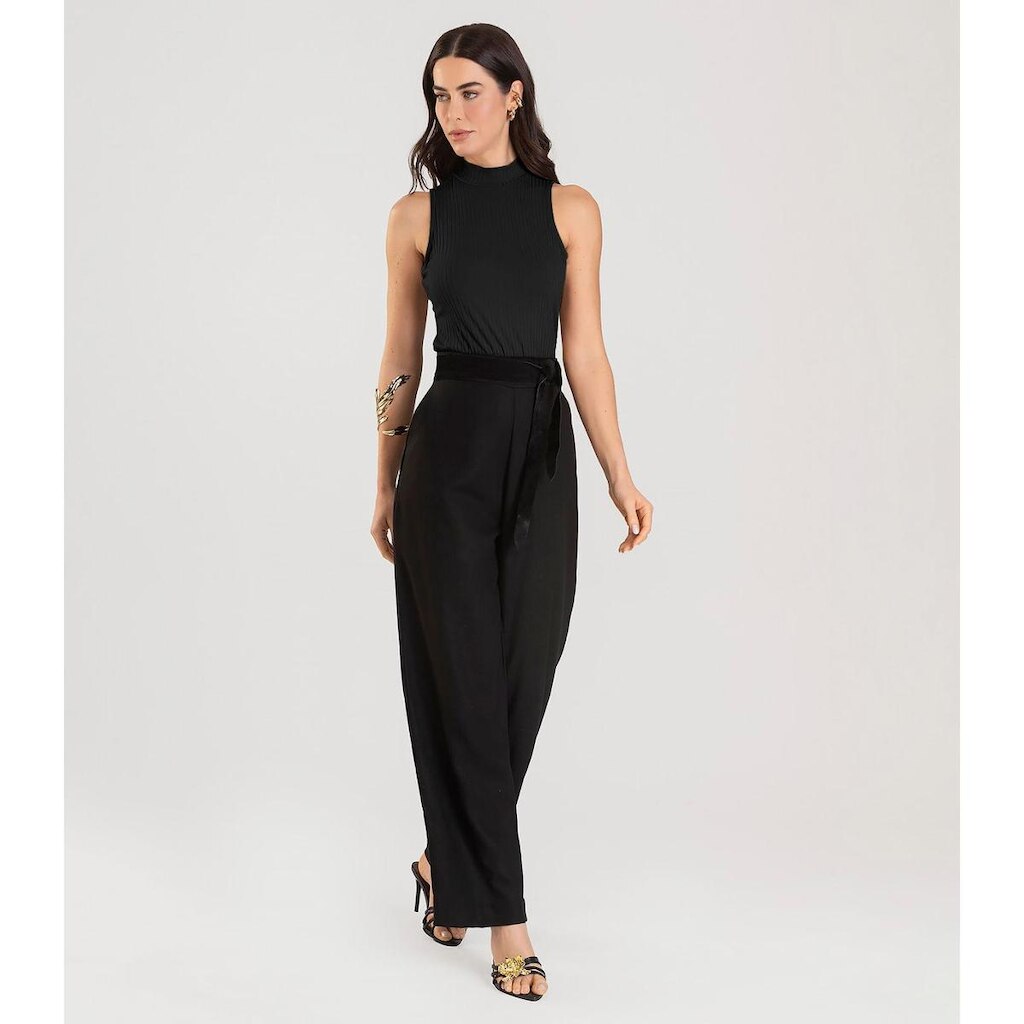 Regata Gola Alta Feminina Dianna Preto