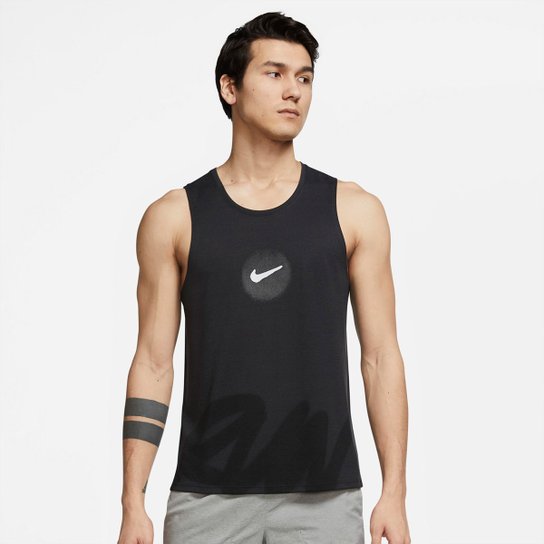Regata Nike Df Miler Masculina - Preto+Branco Menor preço em Regata Nike Df Miler Masculina - Preto+Branco
