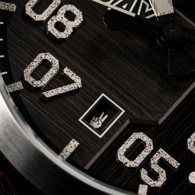 Relógio AVI-8 Patriot Automatic VE-DAY Victory Shadow AV-4082-03