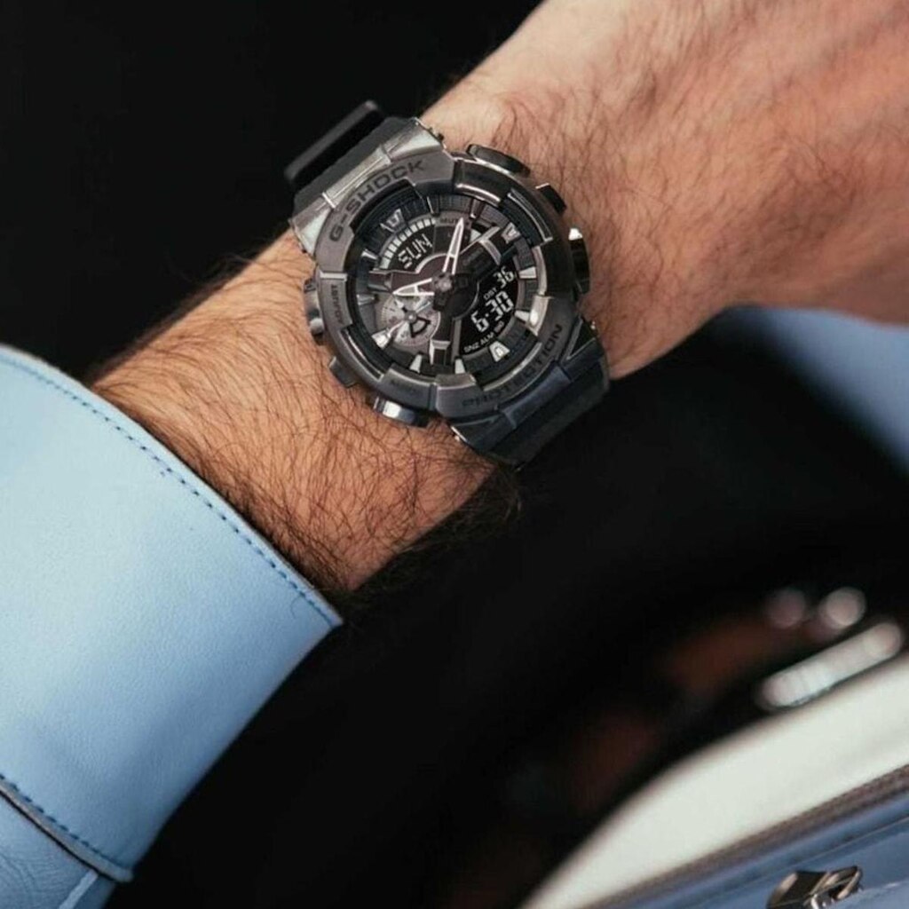 Relógio G-Shock GM-110BB-1ADR