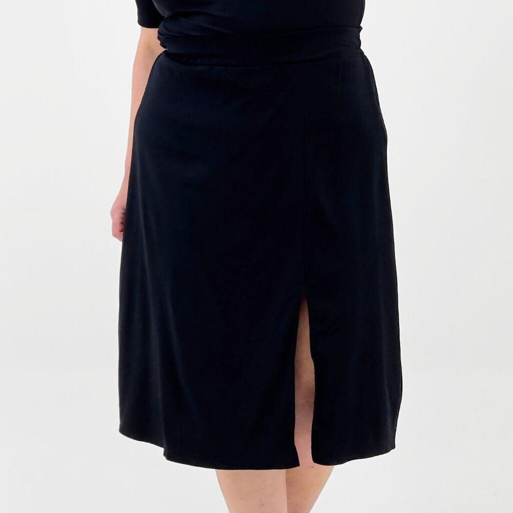 Saia Cativa Plus Size Midi em Tecido Feminina