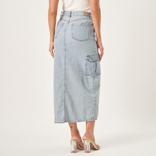 Saia Jeans Longa Reta Fenda Frontal Cargo Delavê