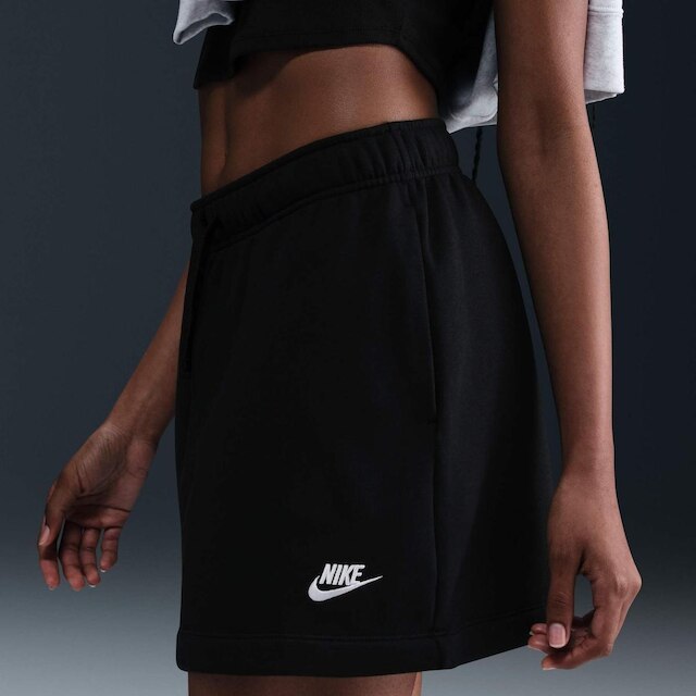 Saia Nike Sportswear Club Feminina