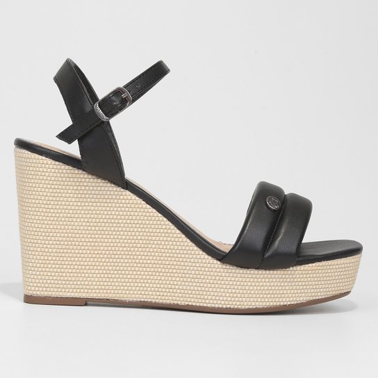 Sandália Anabela Via Uno Salto Alto Feminina - Preto Menor preço em Sandália Anabela Via Uno Salto Alto Feminina - Preto