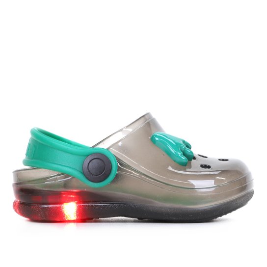 Sandália Babuche Infantil Luelua Led Dinossauro Masculina - Preto+verde Menor preço em Sandália Babuche Infantil Luelua Led Dinossauro Masculina - Preto+verde