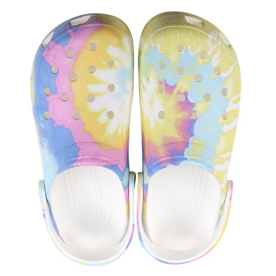 Sandália Crocs Tie Dye Graphic Clog - Branco+Azul Claro é ruim? Sandália Crocs Tie Dye Graphic Clog - Branco+Azul Claro é boa?