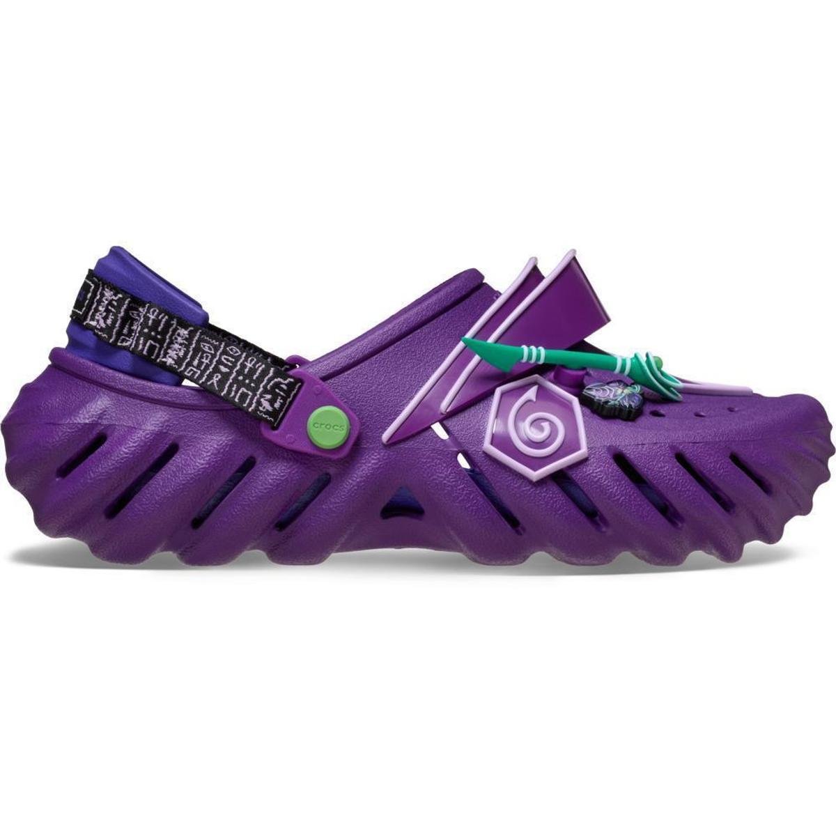 ちゃこ① Sandália Crocs Yu-Gi-Oh Dark Magician Echo Clog Multi - Colorido
