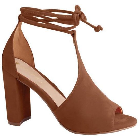 Sandalia Feminina Amarrar Open Boot Via Uno Salto Grosso - Caramelo Menor preço em Sandalia Feminina Amarrar Open Boot Via Uno Salto Grosso - Caramelo