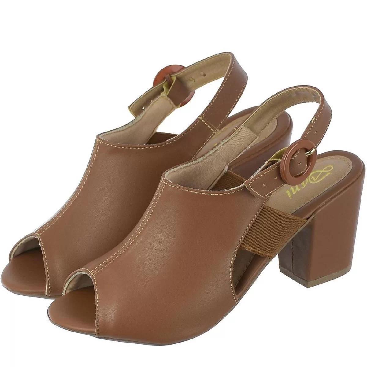 Sandália Feminina Salto Grosso Média Fechada Elástico - Marrom | Netshoes