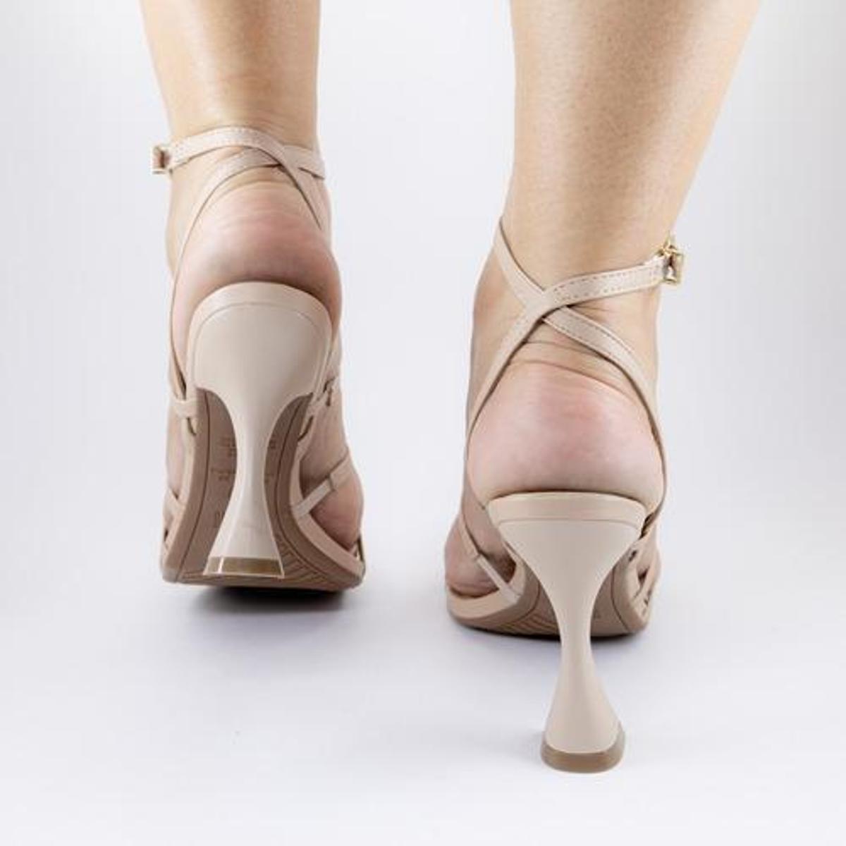 Sandália Festa Vizzano Original Salto Taça Conforto Top - Bege | Netshoes