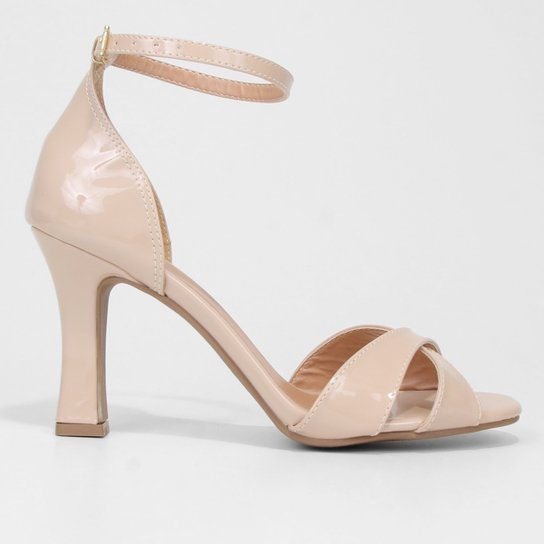 Sandália Griffe Salto Alto Fino Tiras Cruzadas Verniz Feminina - Nude Menor preço em Sandália Griffe Salto Alto Fino Tiras Cruzadas Verniz Feminina - Nude