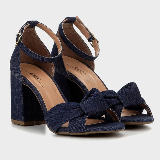 Sandália Jeans Griffe Salto Grosso Nó Feminina - Jeans Menor preço em Sandália Jeans Griffe Salto Grosso Nó Feminina - Jeans
