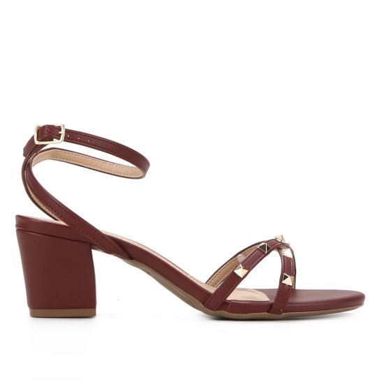 Sandália Ramony Salto Grosso Spikes Feminina - Vinho Menor preço em Sandália Ramony Salto Grosso Spikes Feminina - Vinho