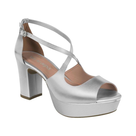 Sandália Via Scarpa Meia Pata Salto Bloco - Prata Menor preço em Sandália Via Scarpa Meia Pata Salto Bloco - Prata