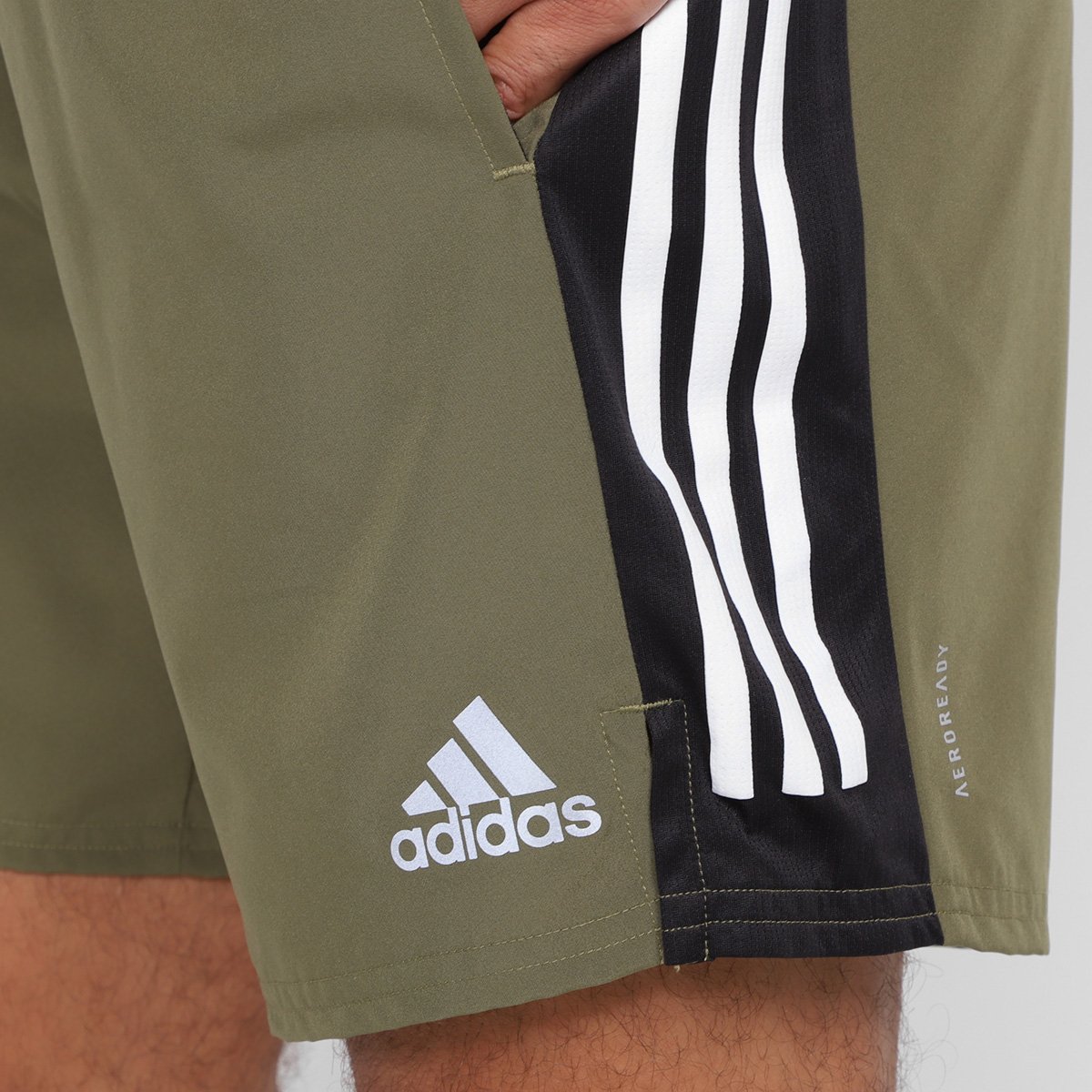 short adidas own the run masculino