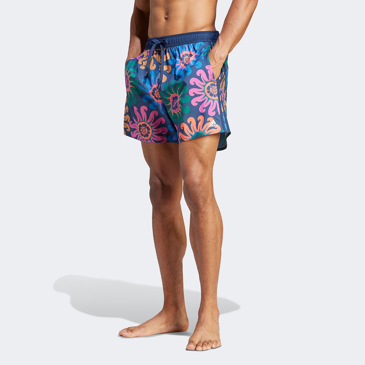 Short Adidas x Farm Rio Menor preço em Short Adidas x Farm Rio