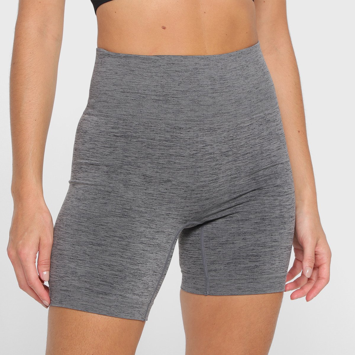 Short Biker Olympikus Knit Feminino Menor preço em Short Biker Olympikus Knit Feminino