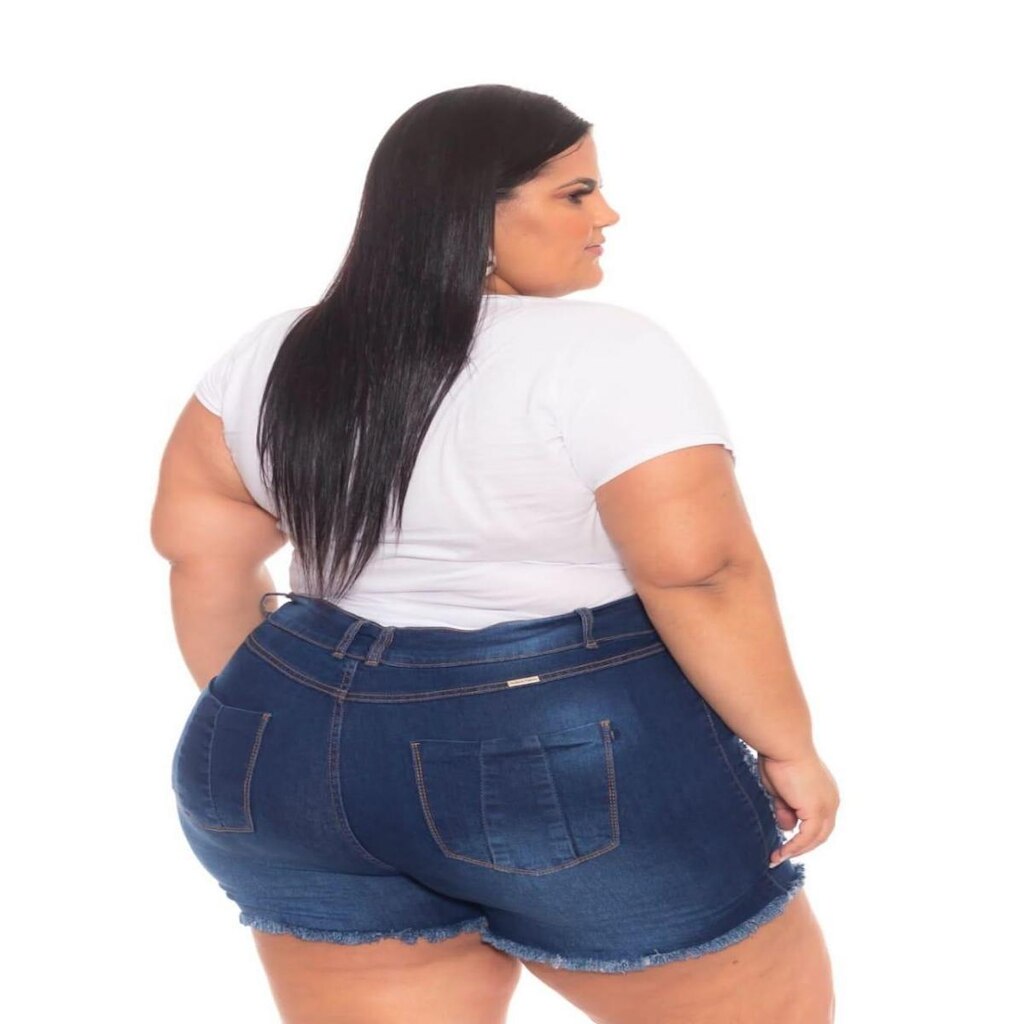 Short Feminino jeans Elastano Rasgado Com Barra desfiada 44 Ao 70 3274