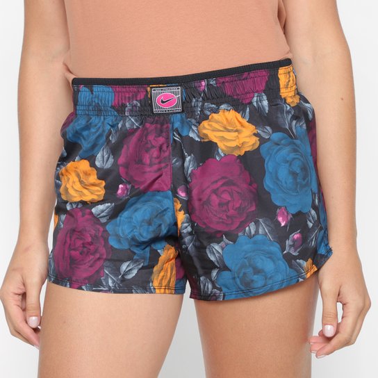 Short Nike Dri-Fit Icon Clash 10K Feminino - Preto Menor preço em Short Nike Dri-Fit Icon Clash 10K Feminino - Preto