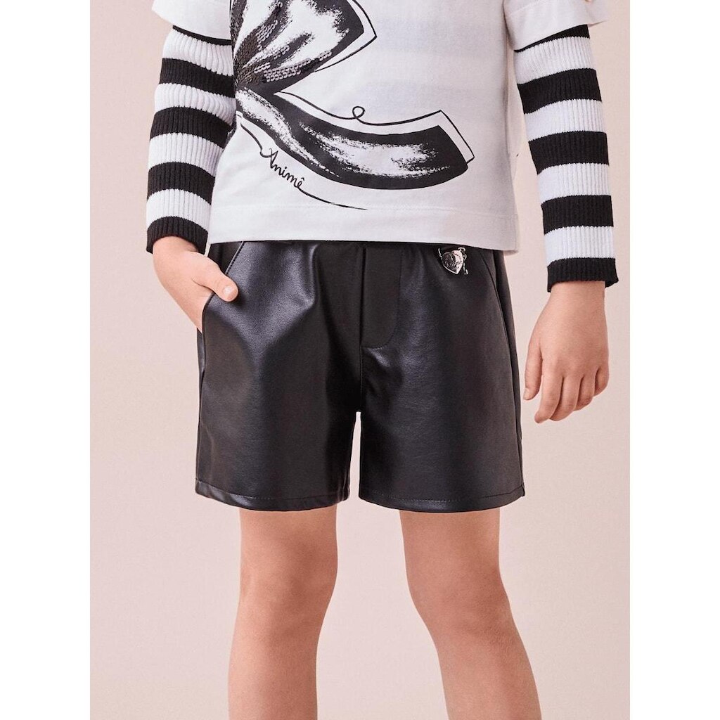 Shorts Courino Black Com Pingente Animê