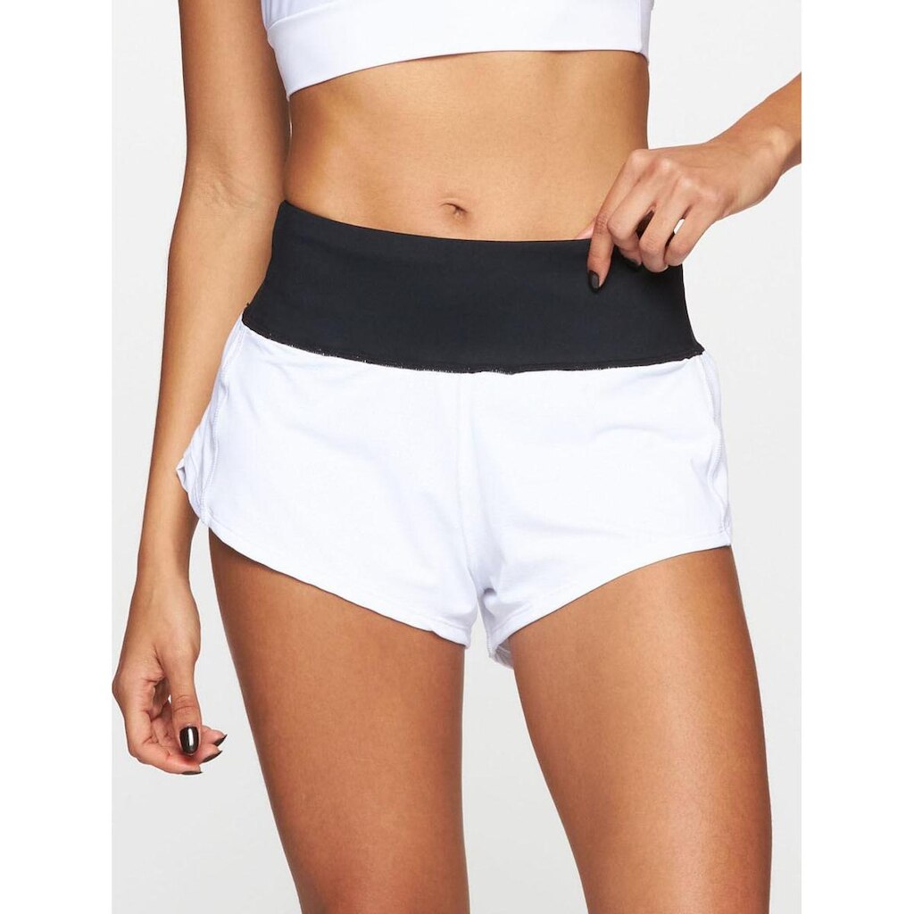 Shorts Curto Liso Move
