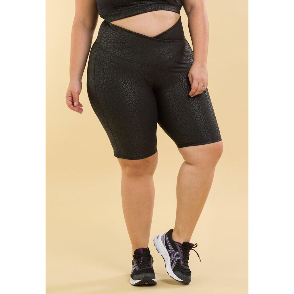 Shorts Esportivo Barra Transpassada e Textura de Onça Preto