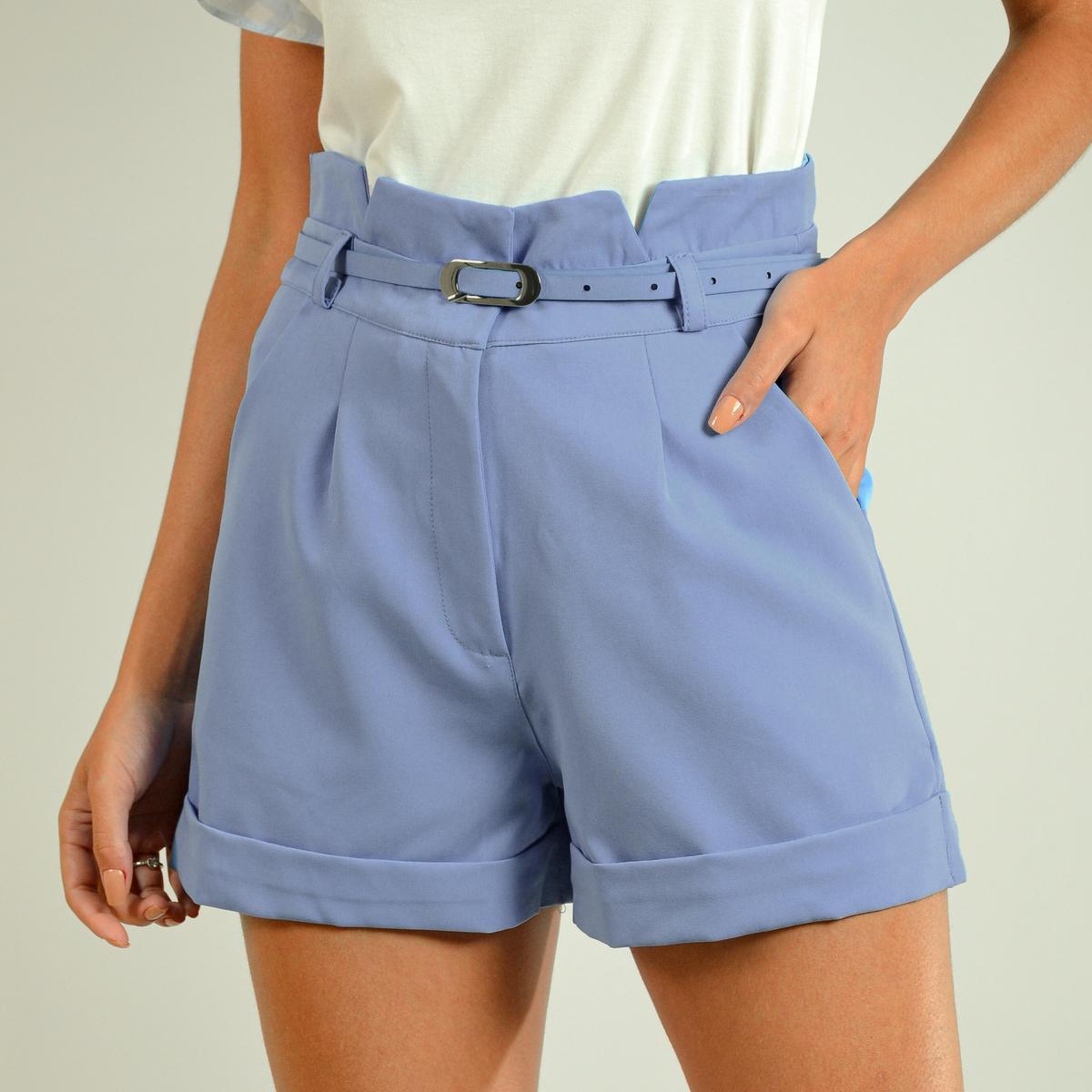 shorts with buckle belt