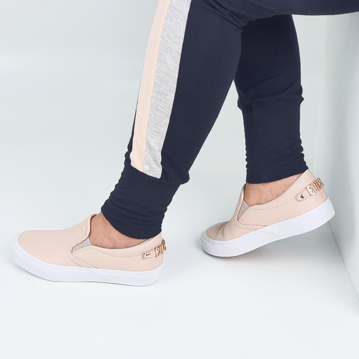 tenis colcci plastico