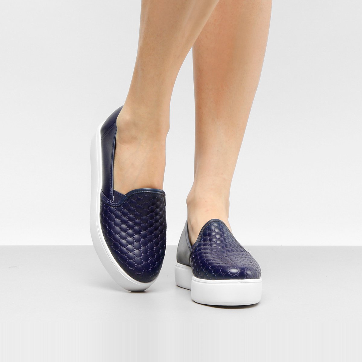 slip on moleca caixa alta trama feminino