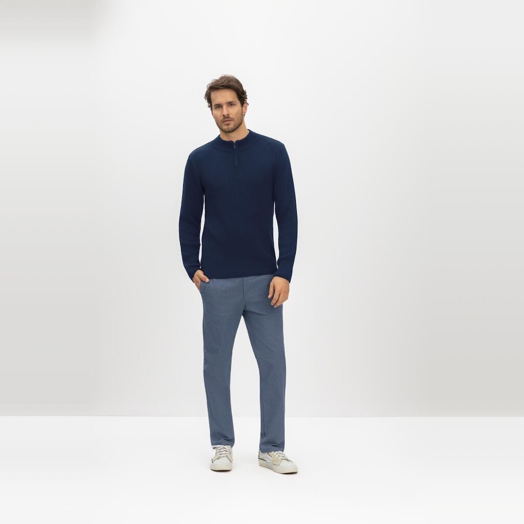 Suéter masculino em tricot Essendi