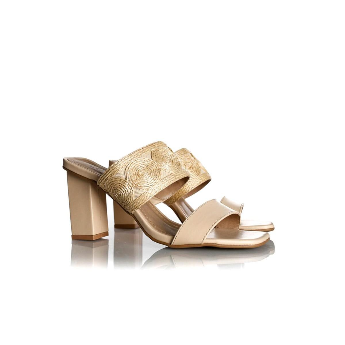 Mule Feminino em Couro, Conforto e Estilo Você encontra na Zambeze!