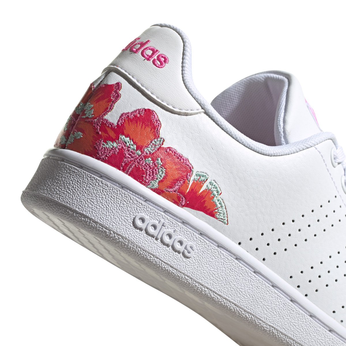 tênis advantage feminino