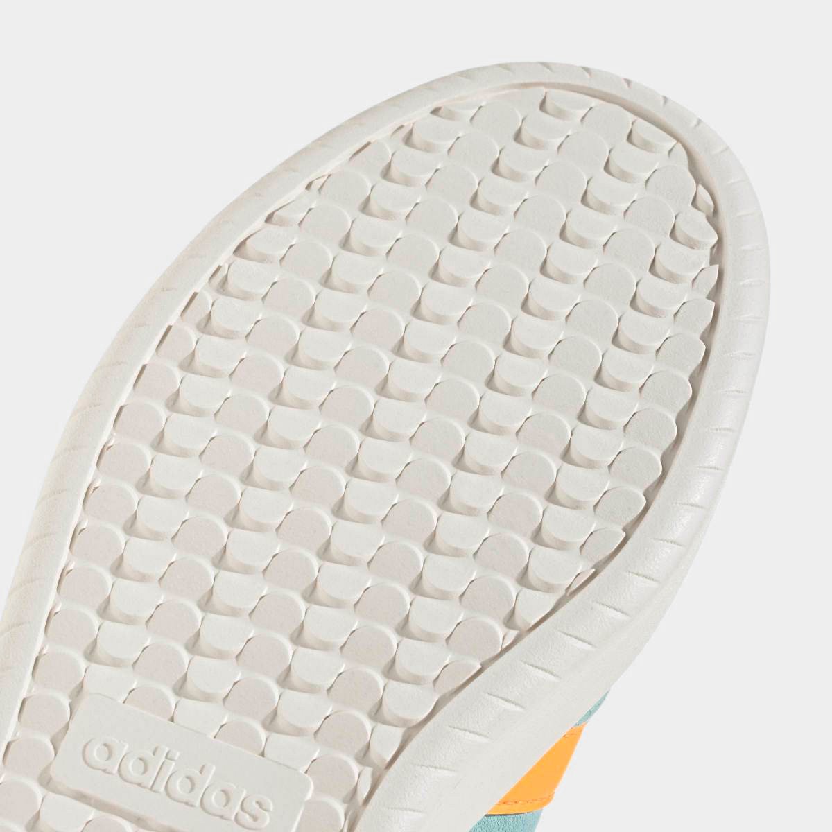 Tênis Adidas Barreda II Feminino - 7