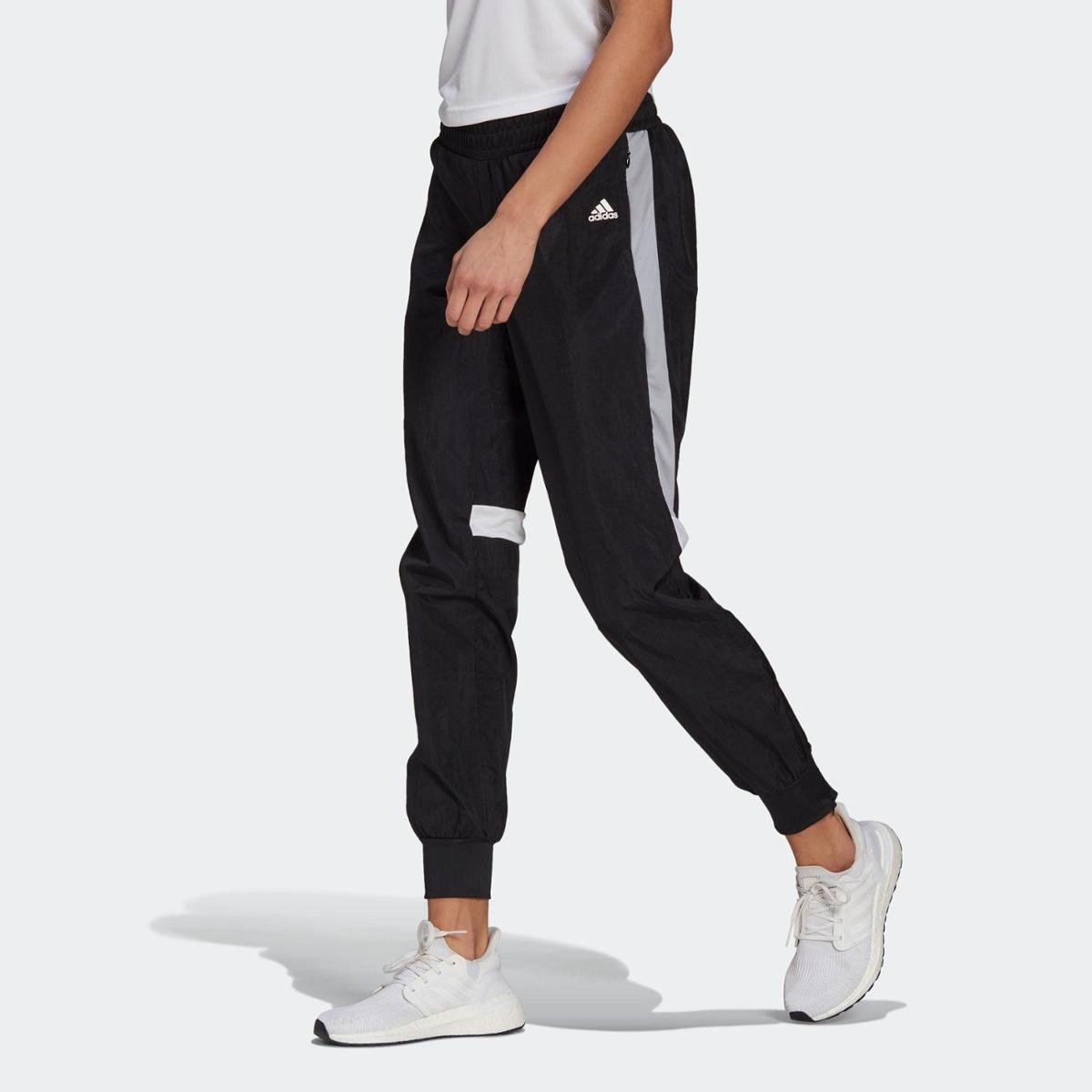 tenis adidas tracker