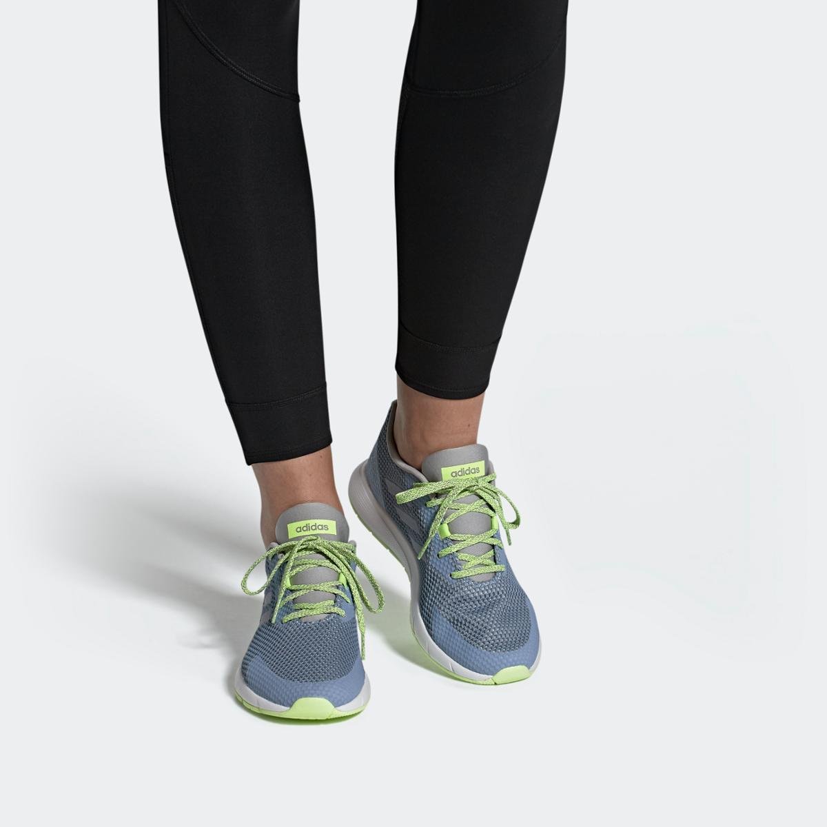 tênis adidas sooraj feminino é bom