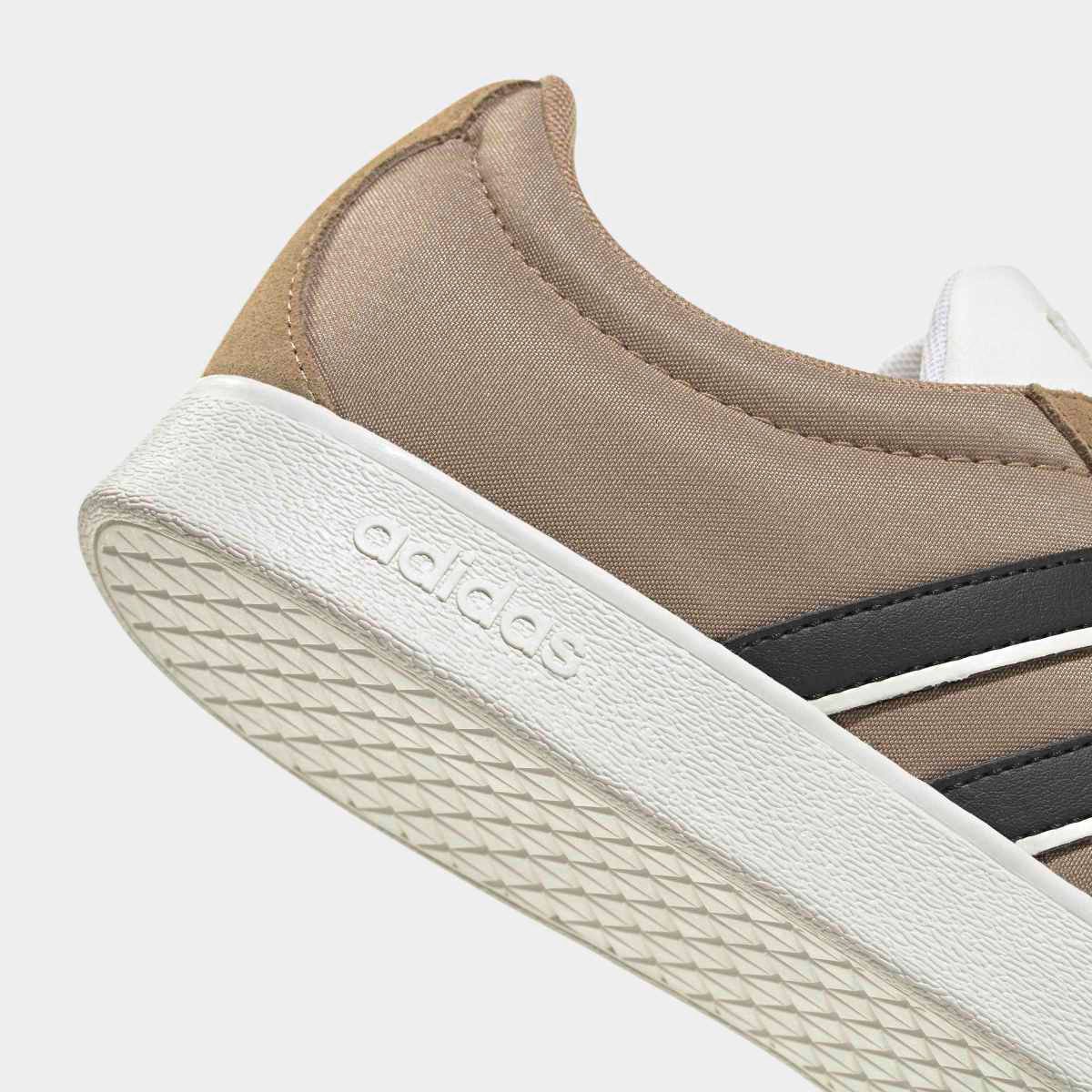 Tênis Adidas VL Court Base Masculino - 6