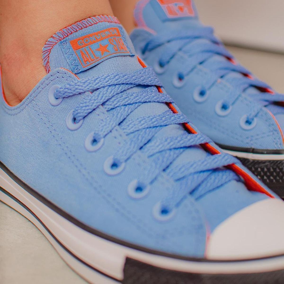 Tênis All Star Converse Chuck Taylor Azul e Laranja - Branco | Netshoes