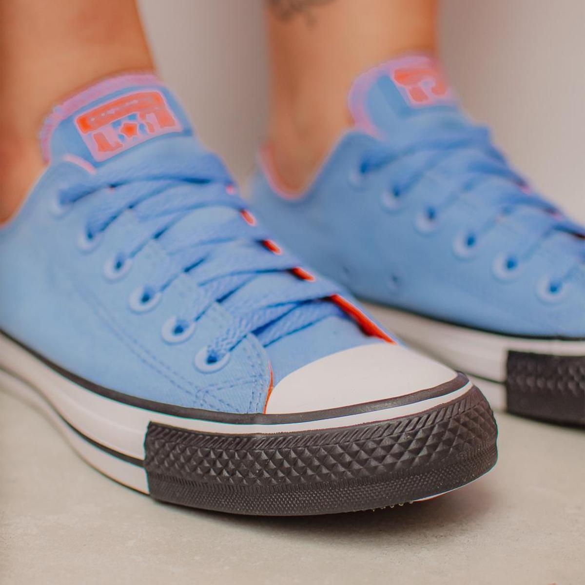 Tênis All Star Converse Chuck Taylor Azul e Laranja - Branco | Netshoes