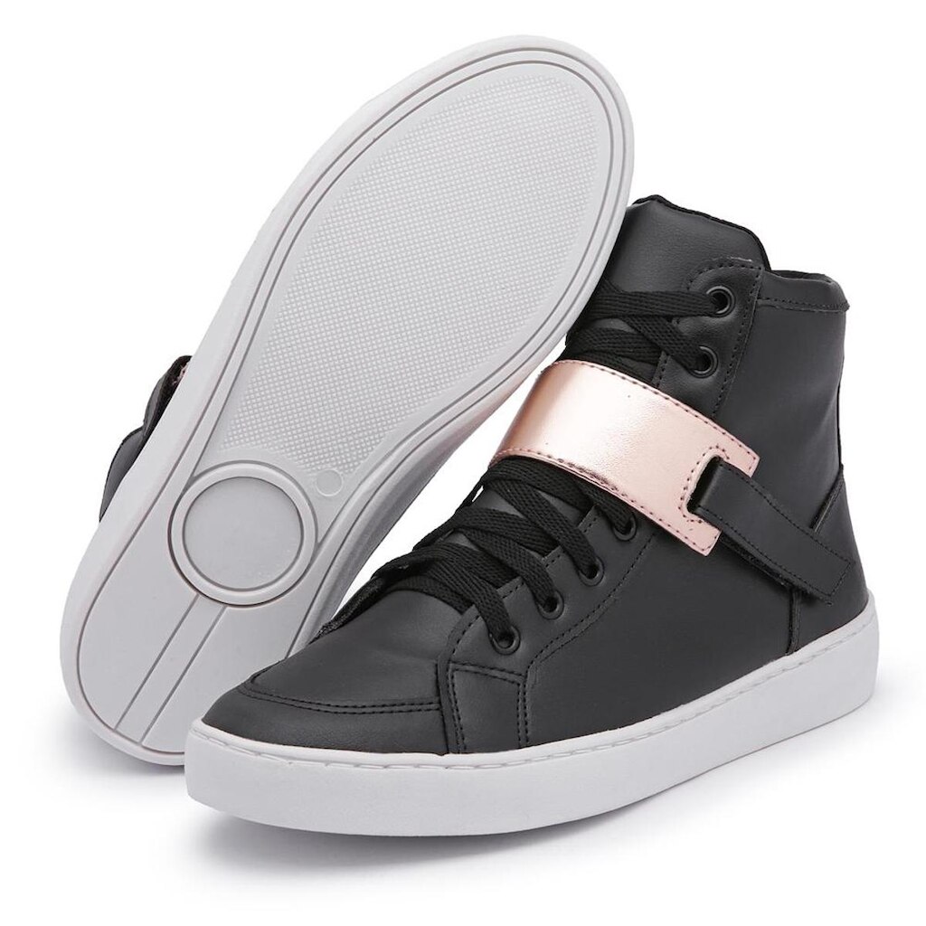 Tênis Cano Alto Com Detalhe Tenehi Feminino