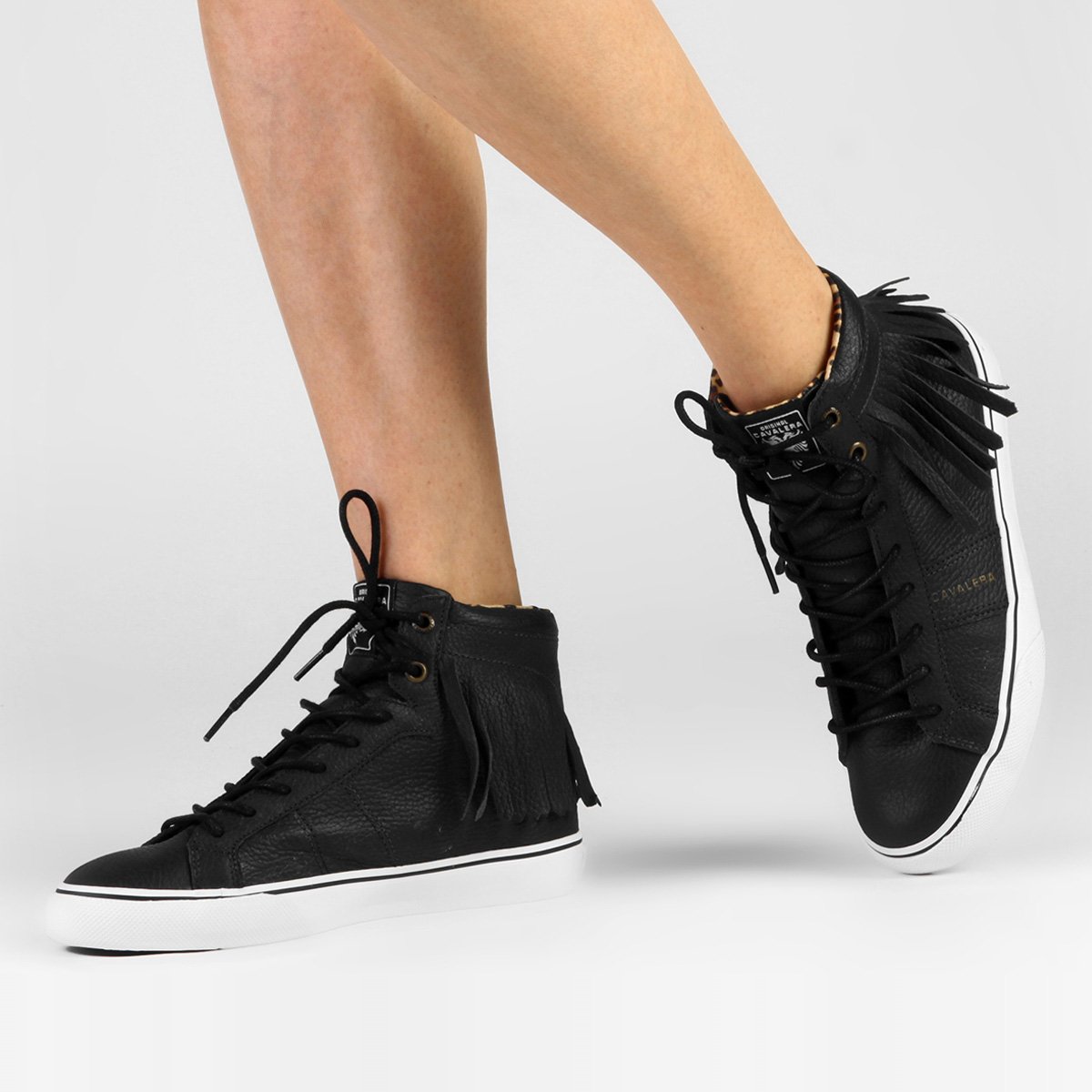 Tênis Cavalera Cano Alto Franjas - Preto | Netshoes