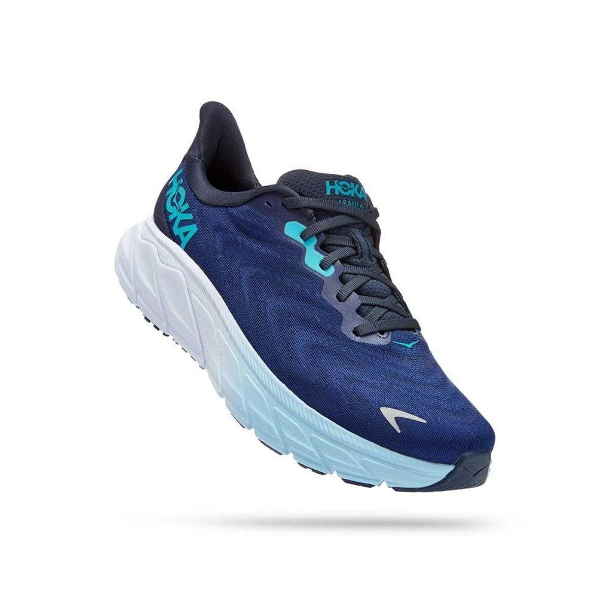 Tenis Hoka Arahi 6 em promoção na Netshoes!
