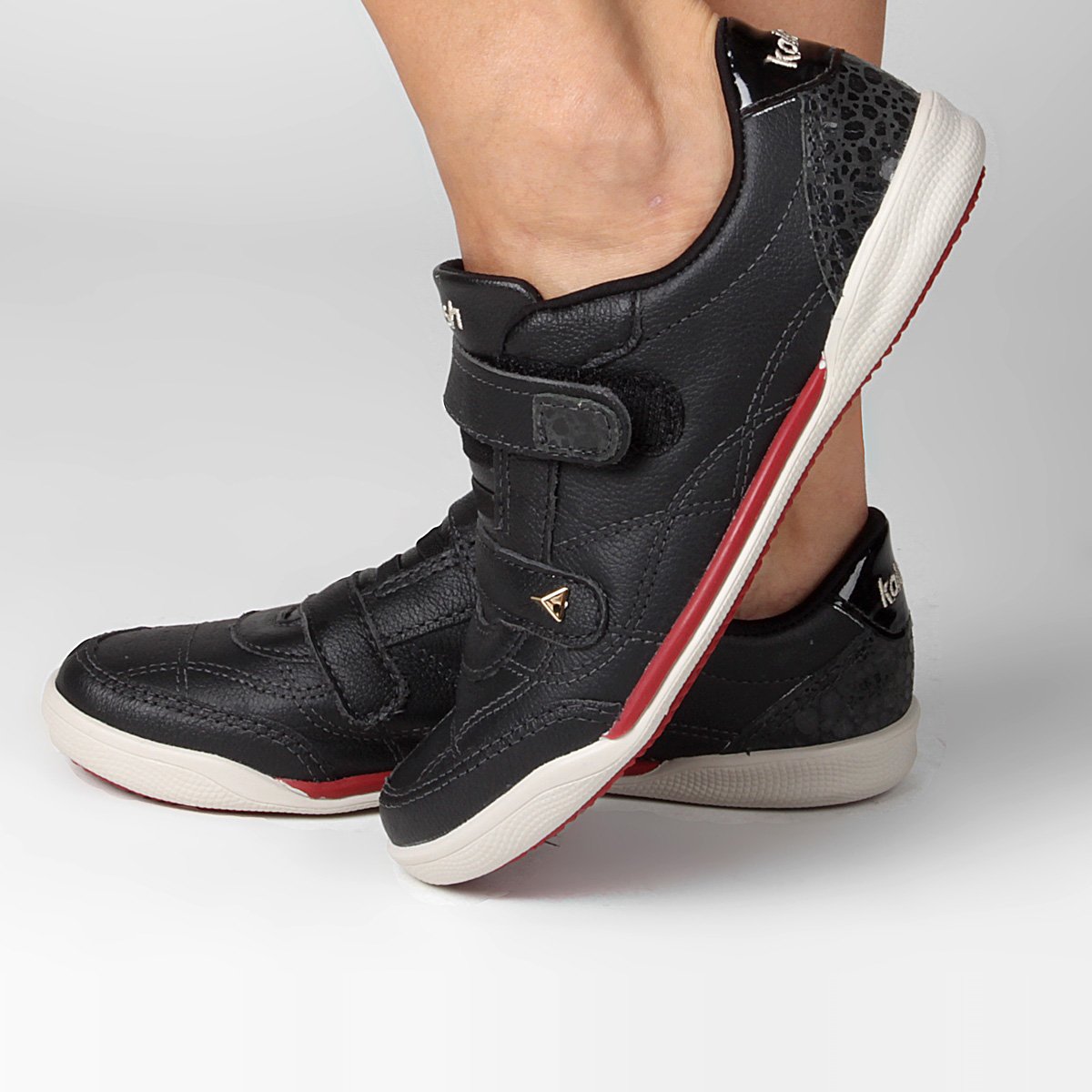 tenis kolosh preto com velcro